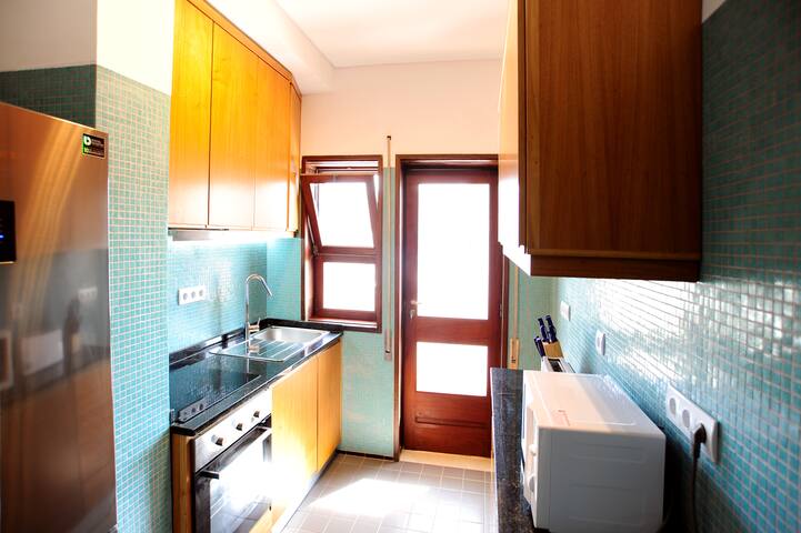 Amazing Apartment With 4 Rooms Porto Barão Omega gallery image 4