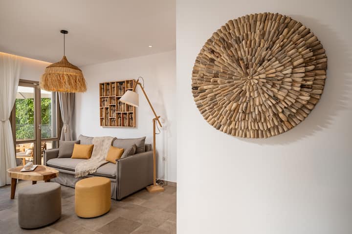 My ΝEighbor Totoro-sunset & Sea View-private Pool - Marmari