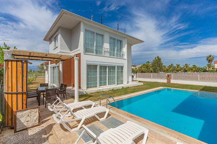 Villa-big Pool In Belek/kadriye - Belek