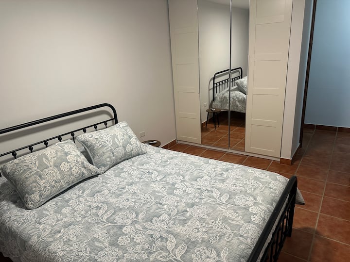 საძინებელი 1