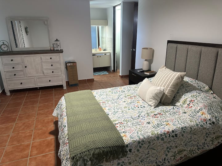 საძინებელი 4