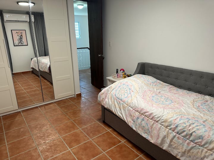 საძინებელი 2