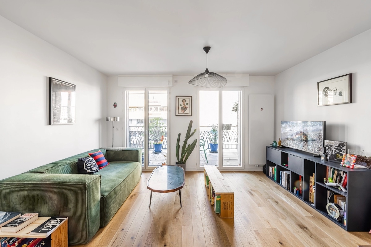 Top Airbnb: New 65 m2 app: 3 rooms with terrace + parking in Clichy
