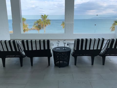 CaboLypso -
The luxury of being right on the water