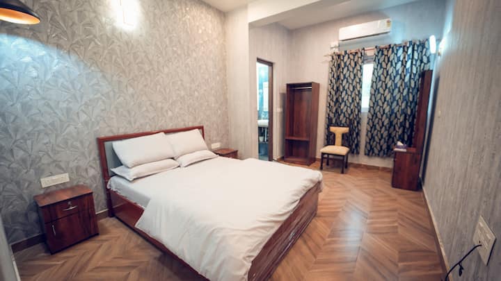 Schlafzimmer 1