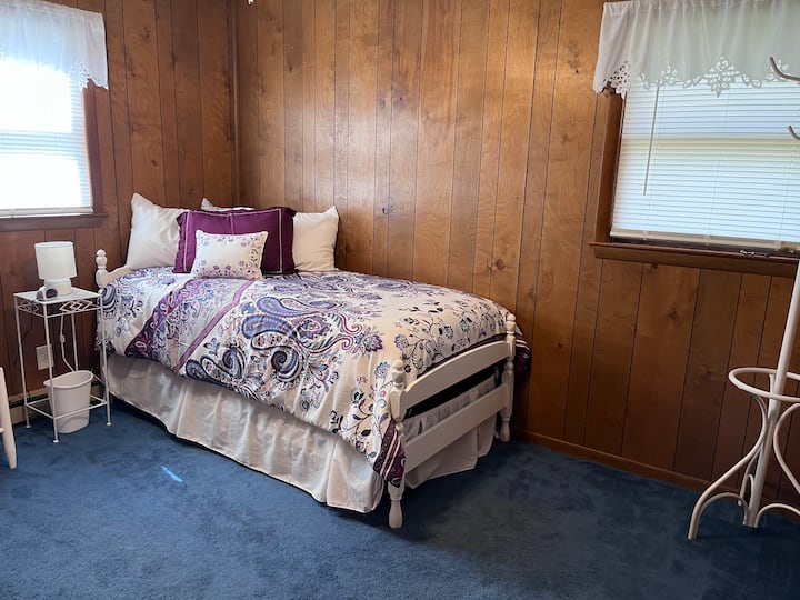 საძინებელი 1