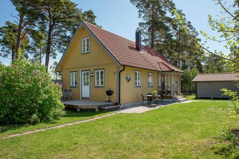 Villa Gute, near Tofta Strand, 7 beds