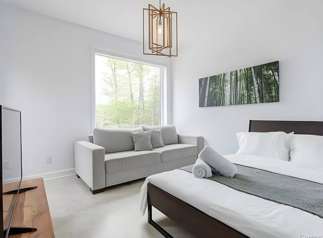 Modern Luxury Chalet + Private Jacuzzi