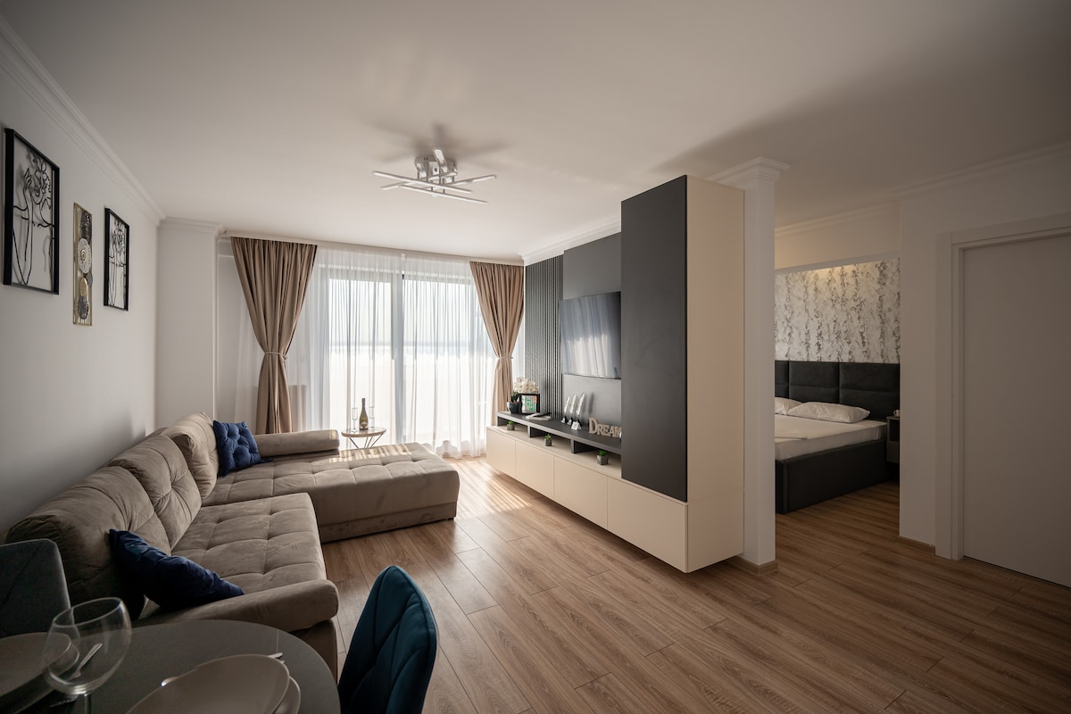 Aqua Vista Nest By The Lake Constanța — Apartment — vacation rental at Constanța, Romania, Constanța, Romania — property photo 4 | Aqua Vista Rentals
