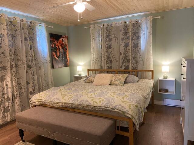 Listing in Quebec City