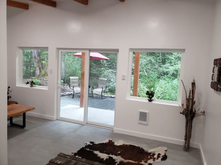 Madrona Cabin - Sequim, WA