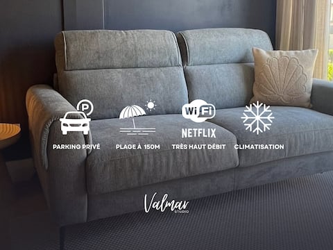 Popular Airbnb listing: Valmar Studio, 150 m from the beach in Valras Plage