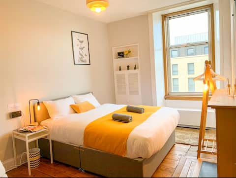 Cosy & Super Central Apartment in Leith - F10
