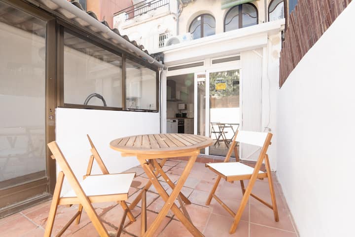Sants Centro: Terraza Y Calma Urbana - Barcelone