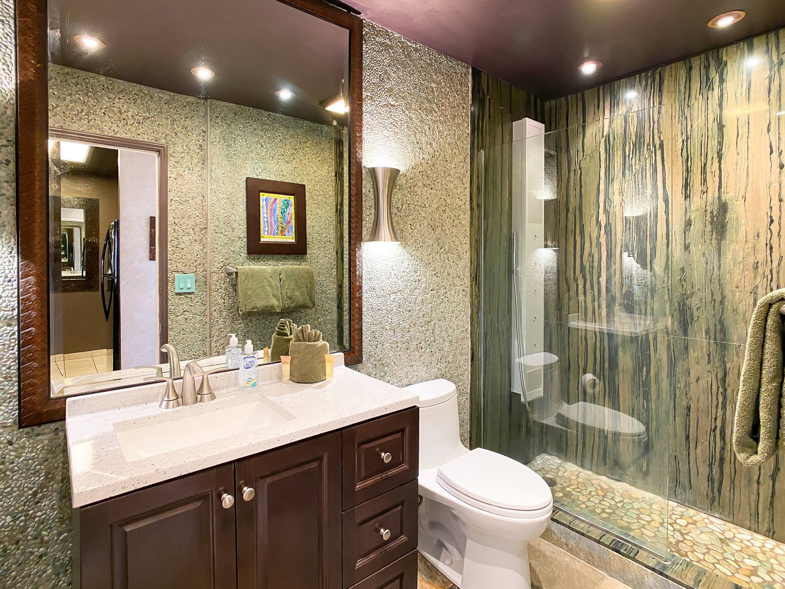 Condo in Kihei · ★4.86 · 1 bedroom · 3 beds · 1 private bath - Image 13