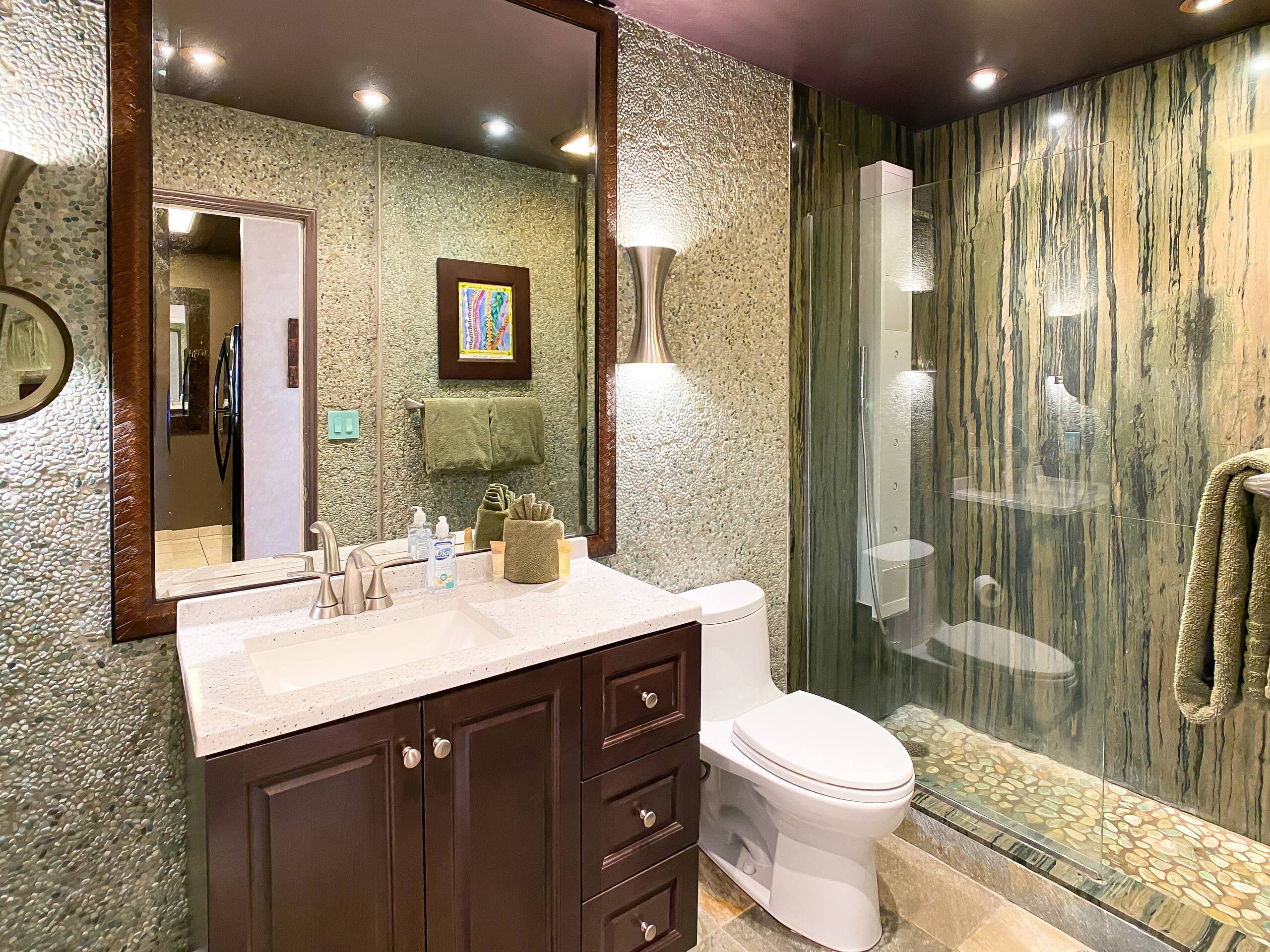 Condo in Kihei · ★4.86 · 1 bedroom · 3 beds · 1 private bath - Image 12