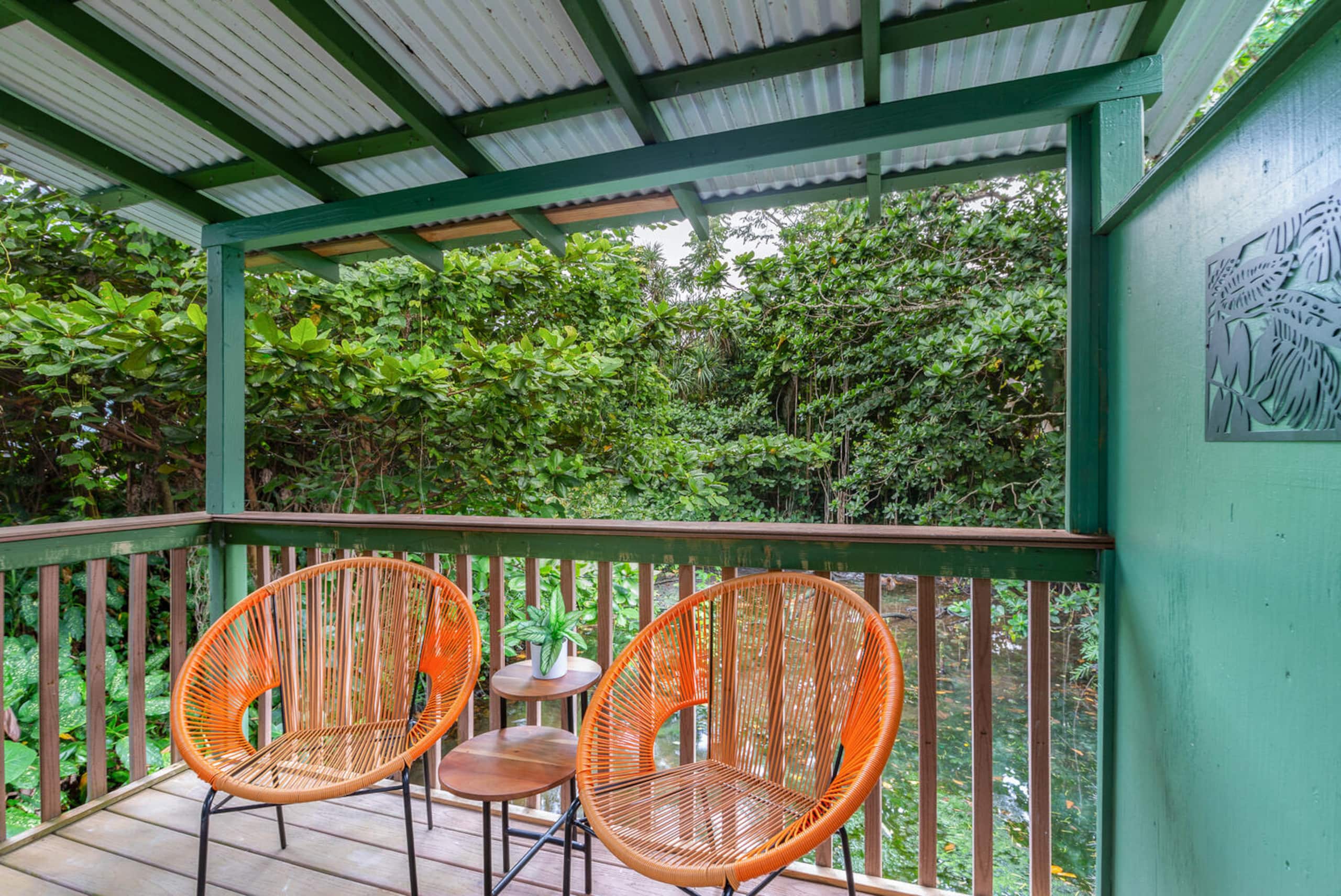 Home in Hilo · ★4.56 · 3 bedrooms · 6 beds · 1.5 private baths - Image 30