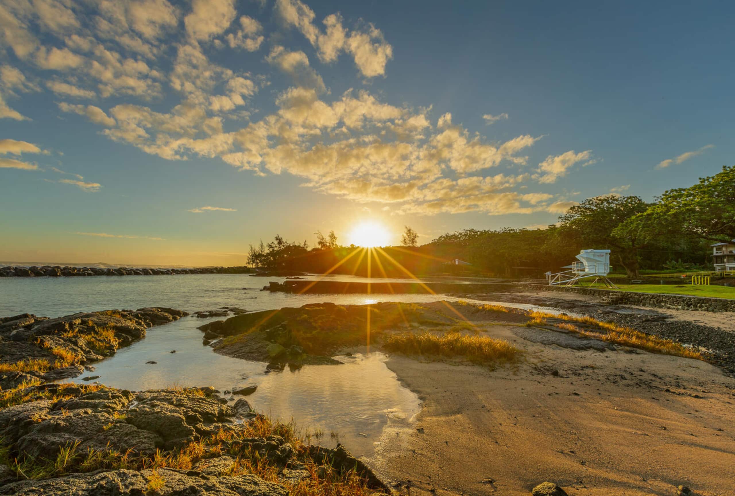 Home in Hilo · ★4.56 · 3 bedrooms · 6 beds · 1.5 private baths - Image 25