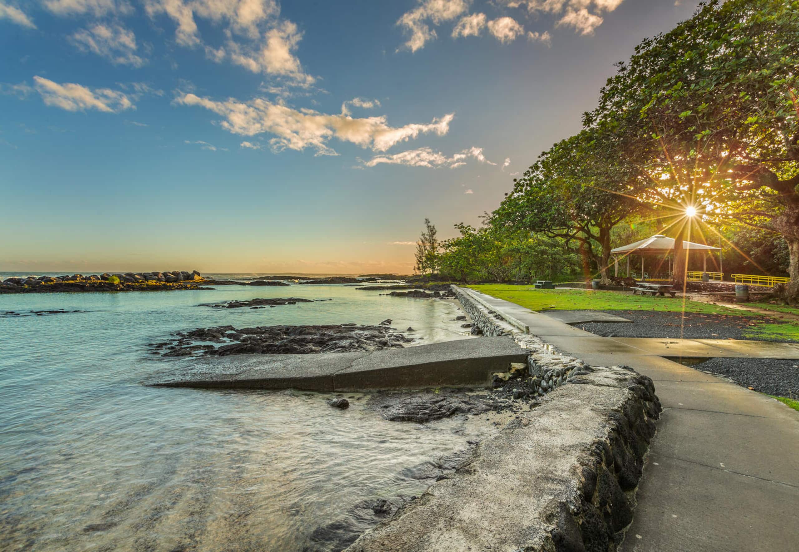 Home in Hilo · ★4.56 · 3 bedrooms · 6 beds · 1.5 private baths - Image 2