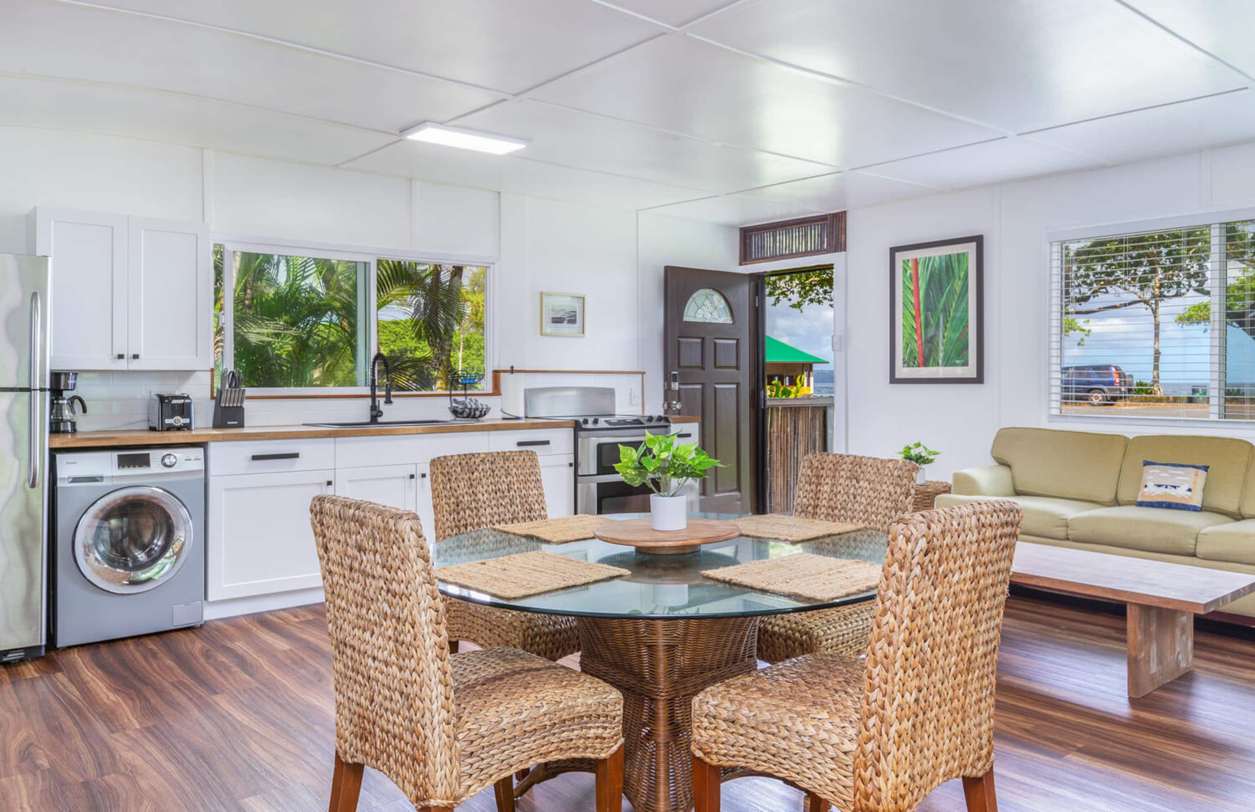 Home in Hilo · ★4.56 · 3 bedrooms · 6 beds · 1.5 private baths - Image 22