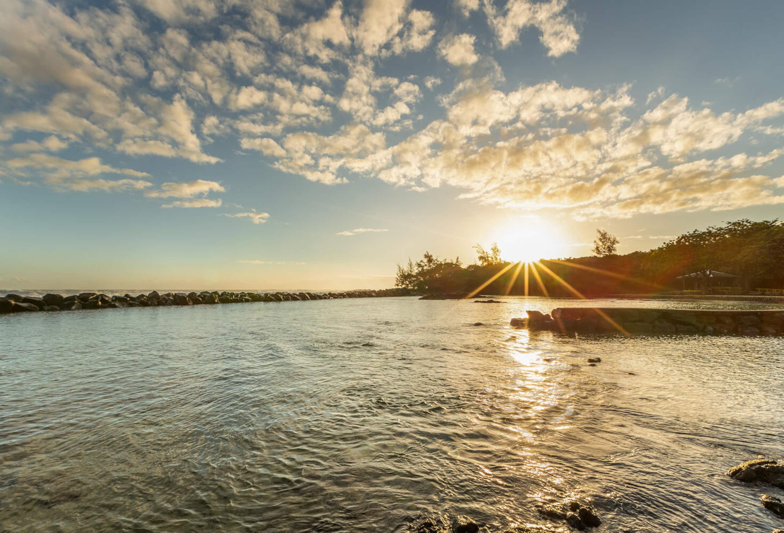 Home in Hilo · ★4.56 · 3 bedrooms · 6 beds · 1.5 private baths - Image 31