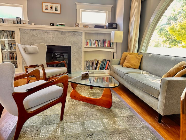 Gorgeous Rockridge Bungalow - Oakland, CA