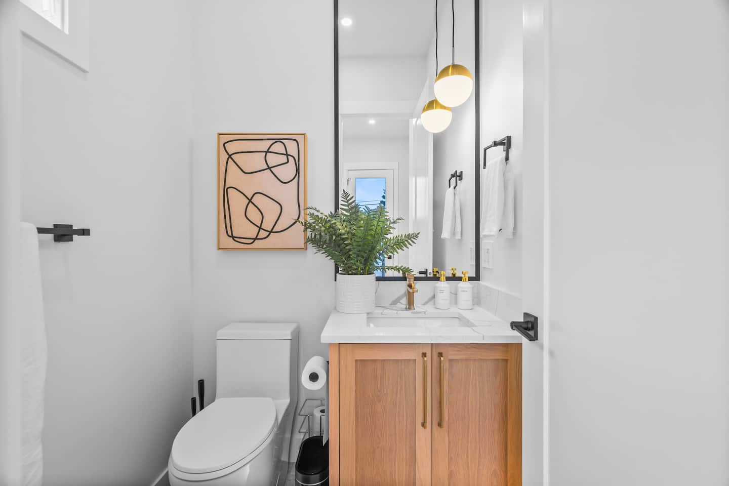 Upper washroom 3