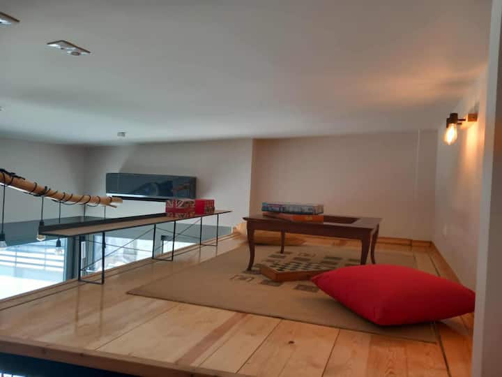 Peristeri Nest - Аспропиргос