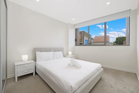 Cozy Marrickville Stay | Walk to Markets & Transit