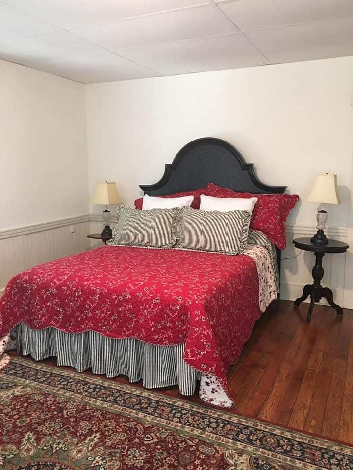 The Greenville Street Cottage - Saluda, NC