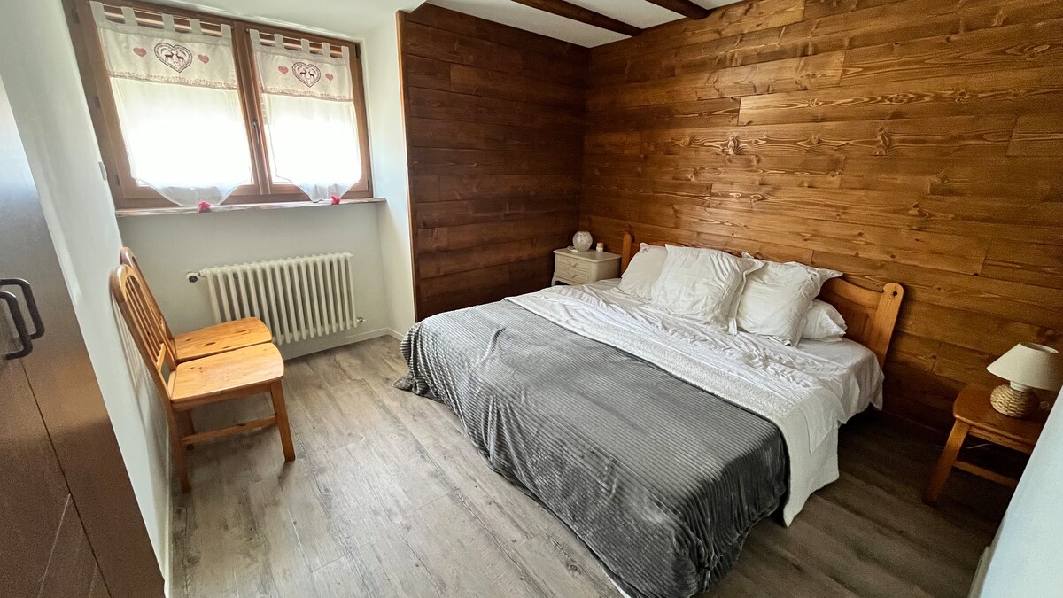 Lits jumeaux accolés, pour un lit king size. 