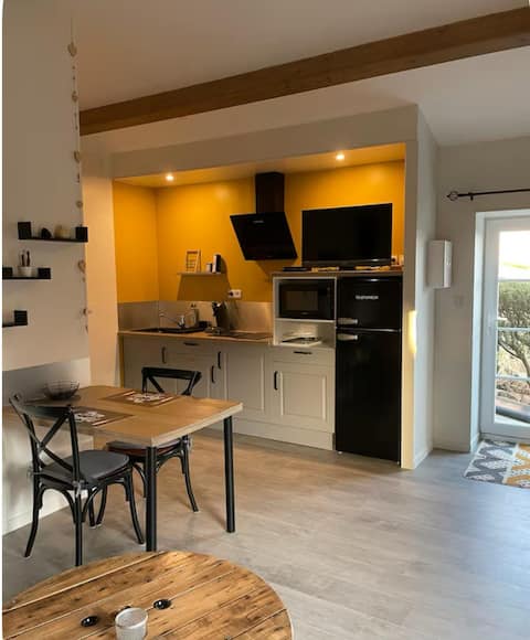 Top Airbnb: Cozy house 5 min from Puy du Fou à Les Epesses