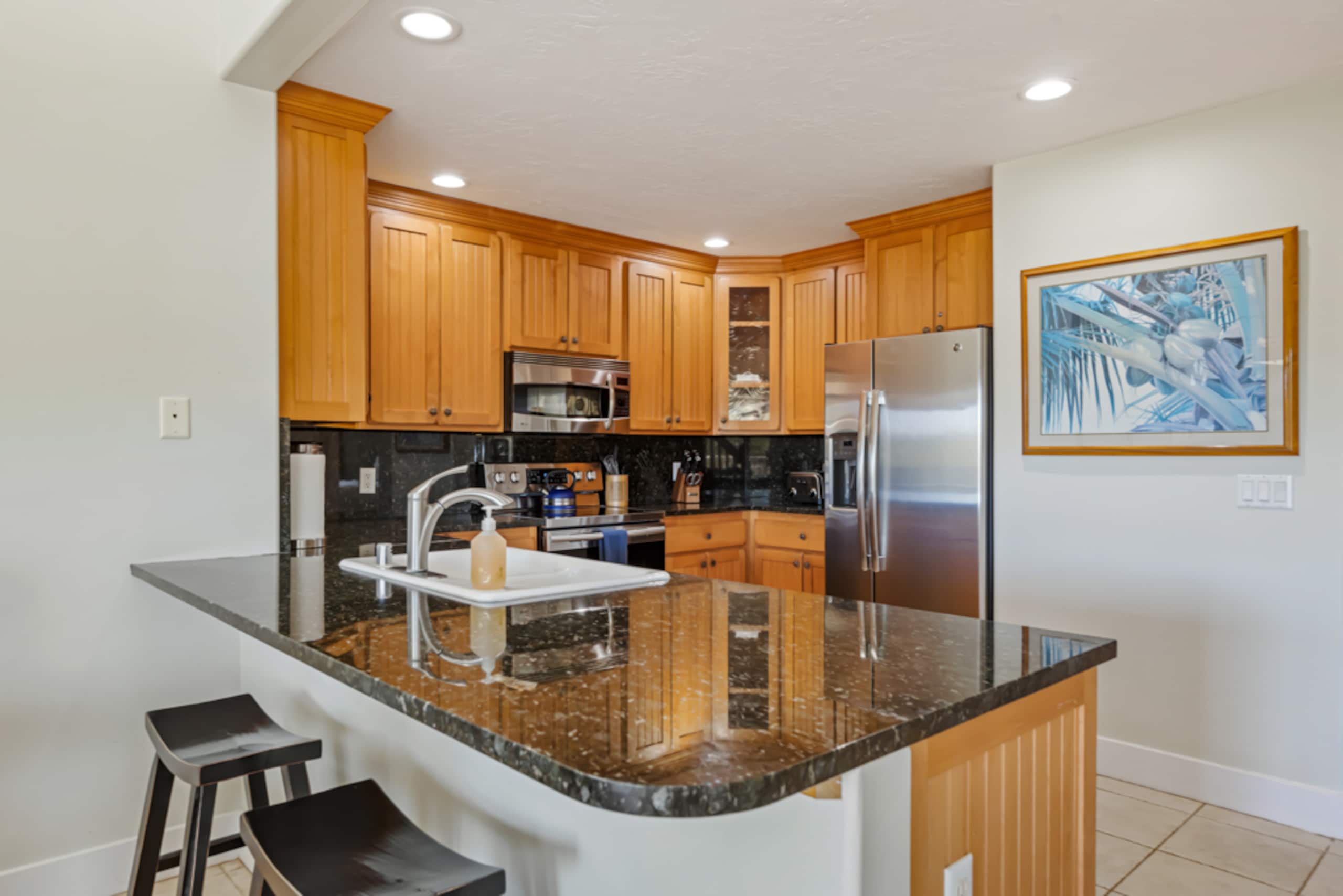 Luxury Condo In Poipu Beach - Image 5
