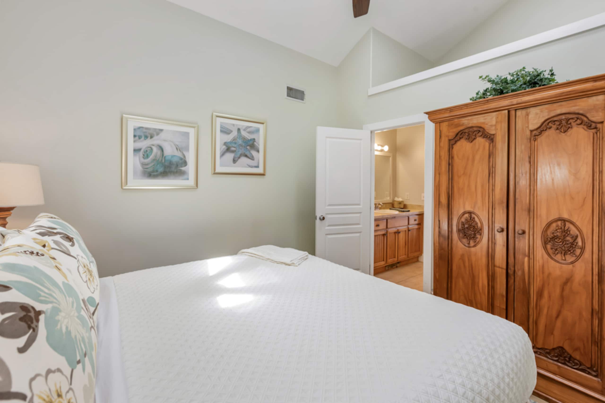 Luxury Condo In Poipu Beach - Image 15