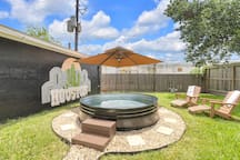 Texan-Awesome Vibes, Cowboy Pool/BBQ, Pet-Friendly