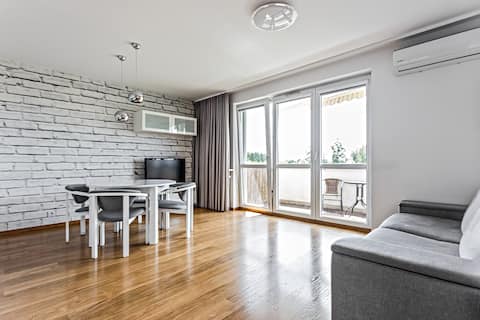 Popular Airbnb listing: 45 sqm apartment in Białołęka