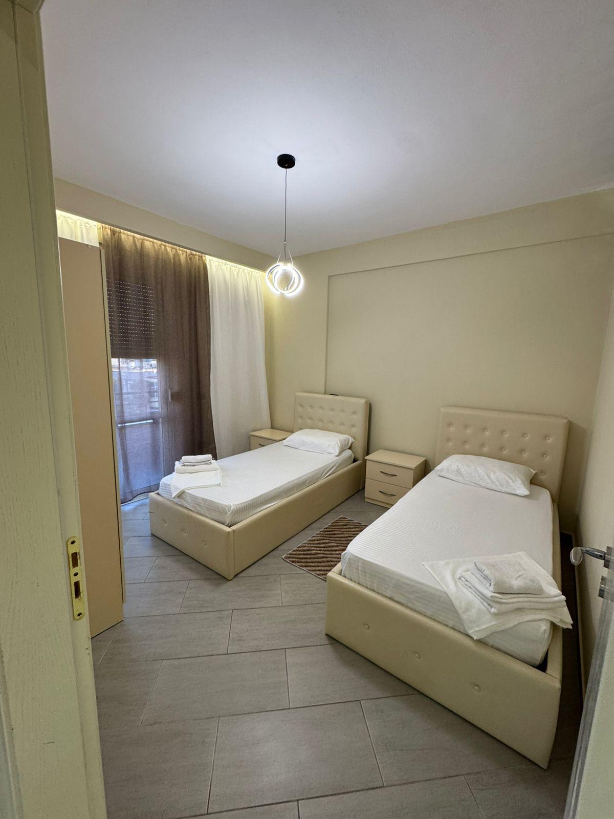 Listing 1456383384738395456