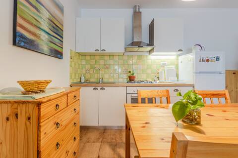 Top Airbnb: Ružmarin - studio apartment with charm in Gradski Kotar Split 3