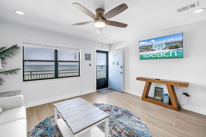 Gorgeous Water Views, Direct Beach Access #312 - Treasure Island, FL