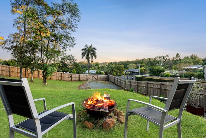 Pet-friendly Cute Tiny Home W/firepit + Bbq - Yandina