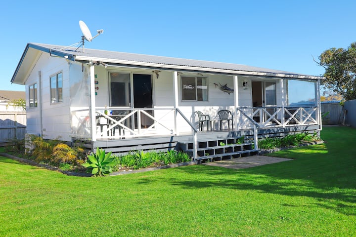 Hosts On The Coast Marlin Cottage - Whitianga