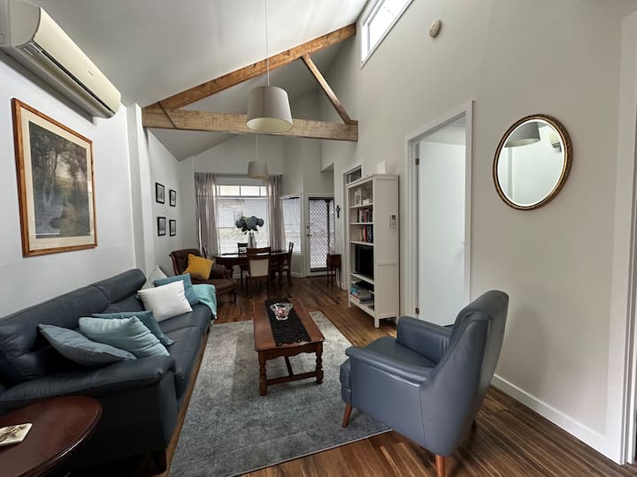 Timboon Toybox - Boutique Rail Trail Apartment - Timboon