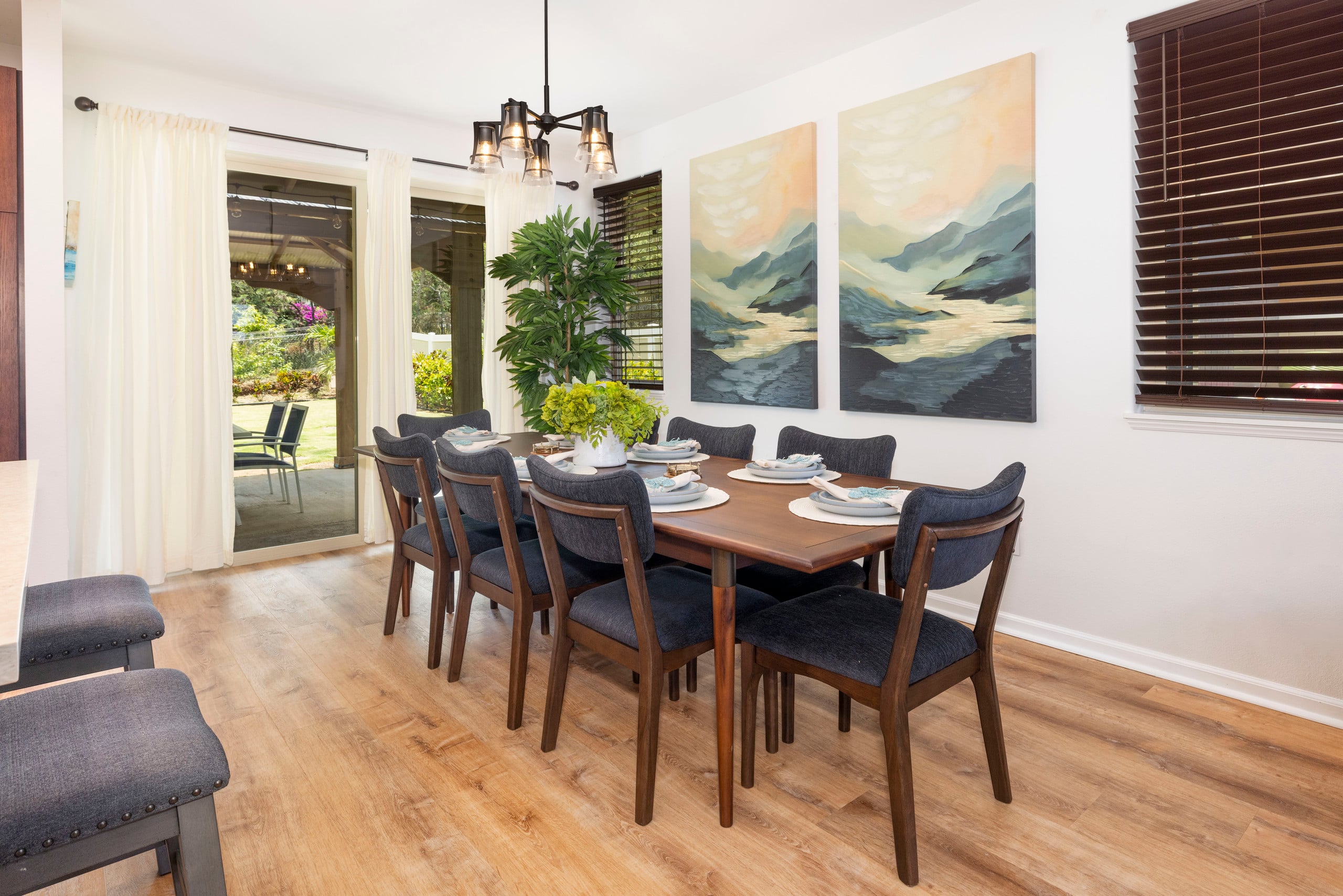 Home in Waianae · ★5.0 · 7 bedrooms · 12 beds · 5.5 private baths - Image 22
