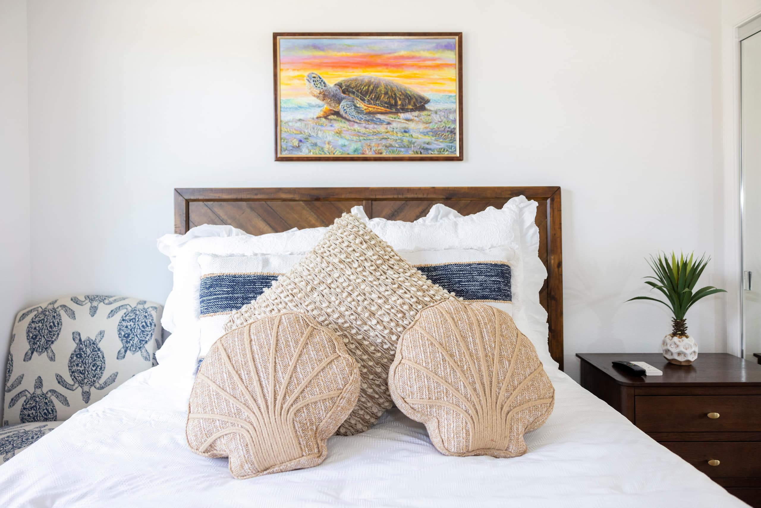 Home in Waianae · ★5.0 · 7 bedrooms · 12 beds · 5.5 private baths - Image 12