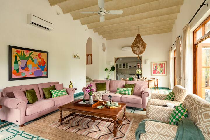 Living room image 1