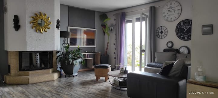 Agréable Villa Avec Jacuzzi - Gruissan