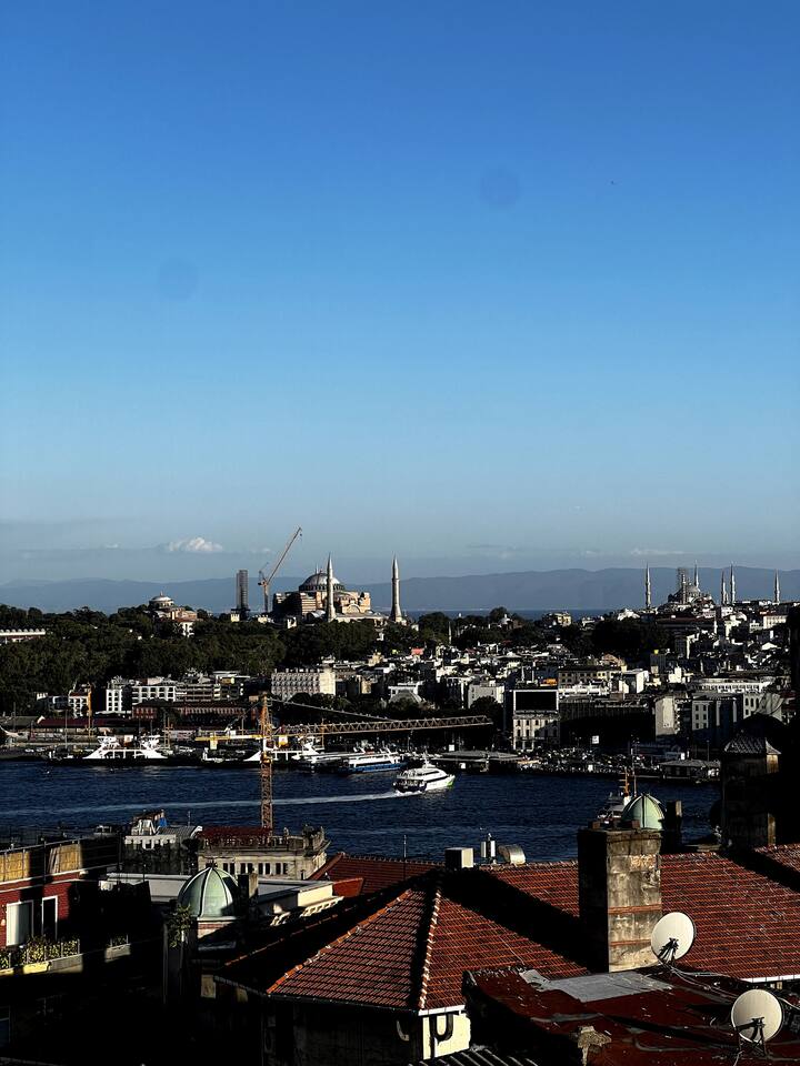 Sea view apartment in Galata! - Apartments for Rent in Beyoğlu ...