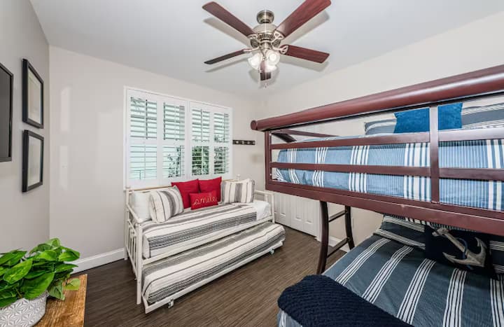 საძინებელი 4