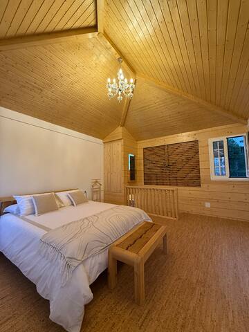 The Duke’s Luxury River House gallery image 3