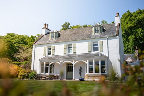 A spacious country retreat.